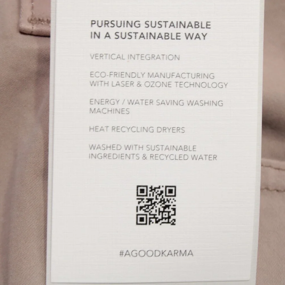 AG Adriano Goldschmied NWT Jeans Size 32 US Tellis Modern Slim in Beige